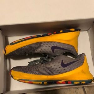 Kids KD basketball shoes